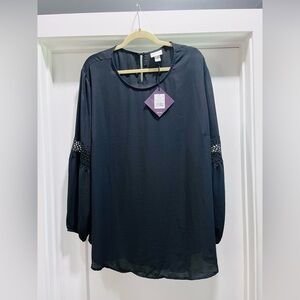 Women’s 4X NWT Ava & Viv Black Long-Sleeve Tunic with Lace Detail